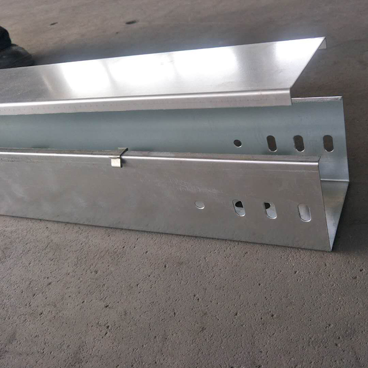 鋼制槽式橋架安裝時(shí)的技術(shù)標(biāo)準(zhǔn)